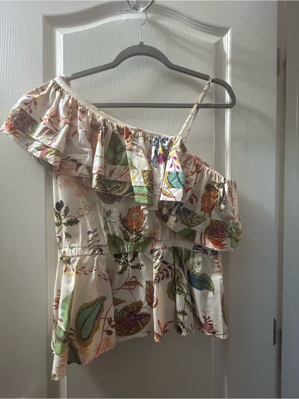 H&M Cream One-Shoulder Ruffle Top with Multicolor Botanical Print
